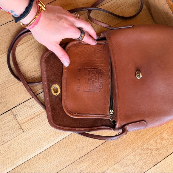 Rare Coach Quincy Leather Crossbody Shoulder Bag 9919 - Picture 8 of 9